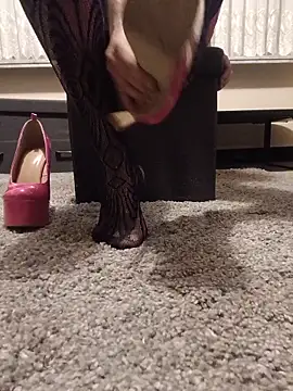 SubBottCrossdresser