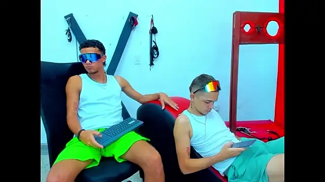 friends_lust_latin