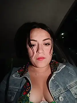 lesly_10- - Lesly_10-'s free webcam