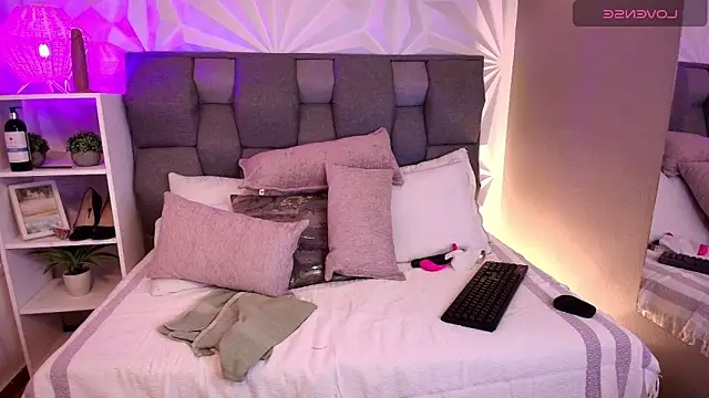 Perlaa_moon_ webcam
