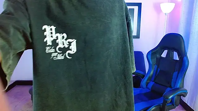 maecum18 (M twink) - Bigcock