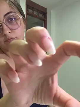 SarahCastro1_ webcam