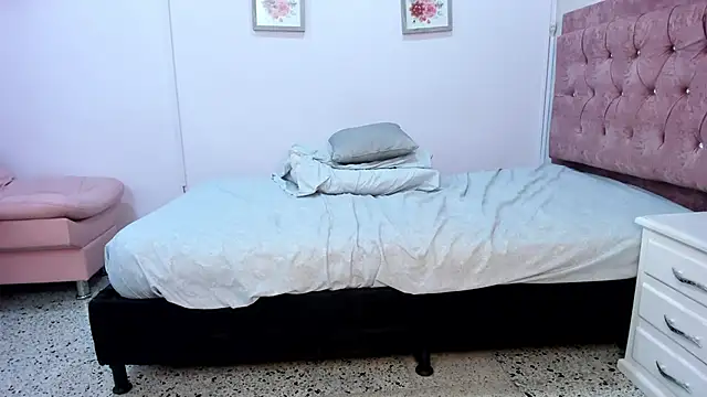 Trinity-presley webcam