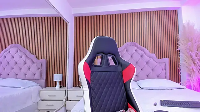 nahomyrusell webcam