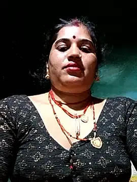 Hot_kamla