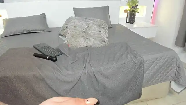 eva_rae - Eva_rae's free webcam - UK Sex Cams