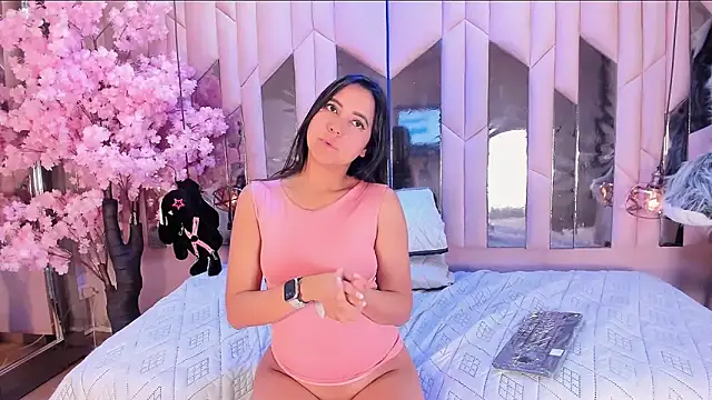 Watch Nayarak_velver live on EroticFlix - High definition streams