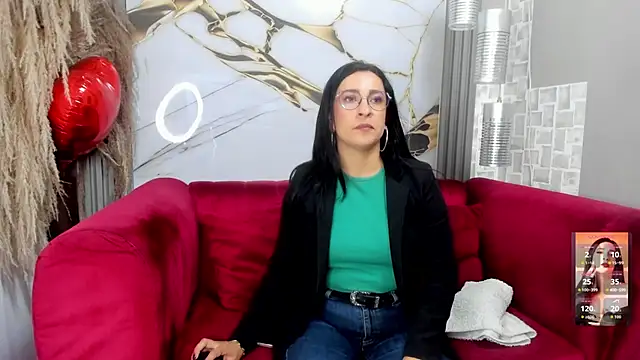 Watch Bella_williamss_ live on EroticFlix - High definition streams