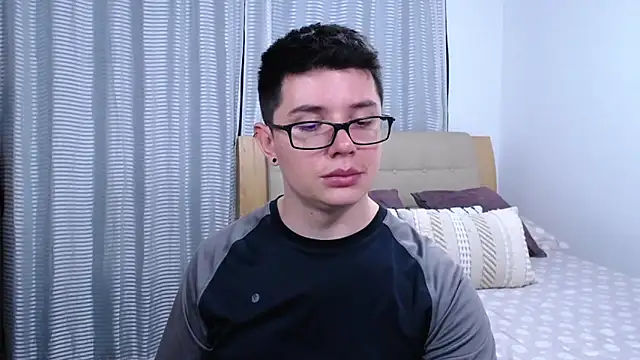blackfoxxx69 - BlackFoXXX69's free webcam