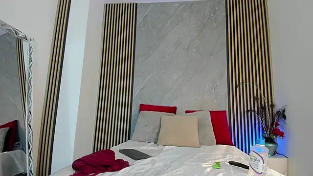 SelenneAndApollo webcam