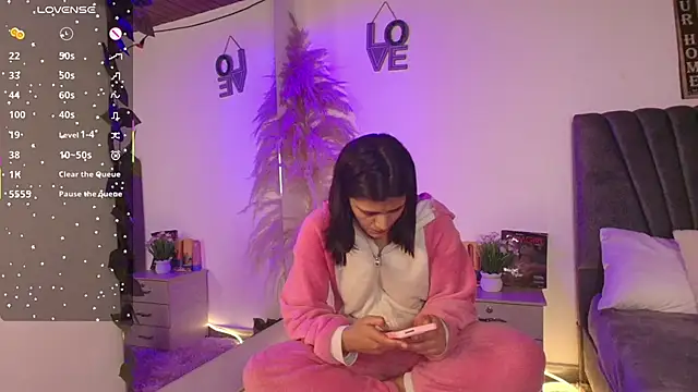 miaoconell - Miaoconell's free webcam
