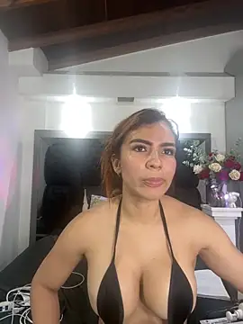 Arianna_Jones1