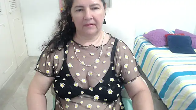 leonela_69 - Leonela_69's free webcam