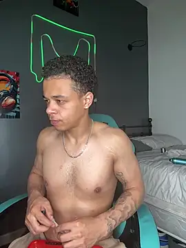l-laross live sex cam
