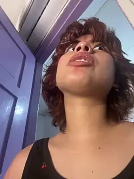 Eva_Feller69