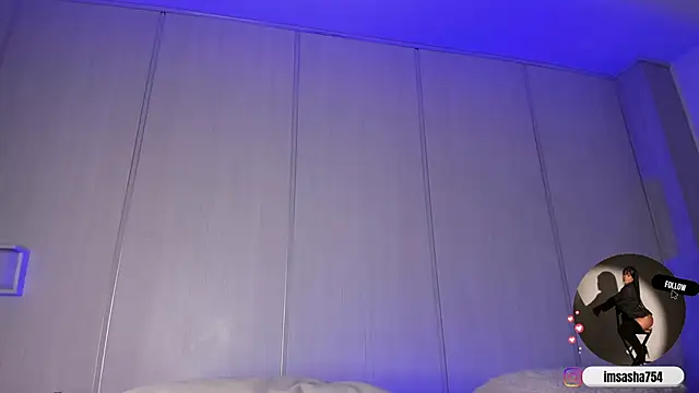 sasha_riverss webcam