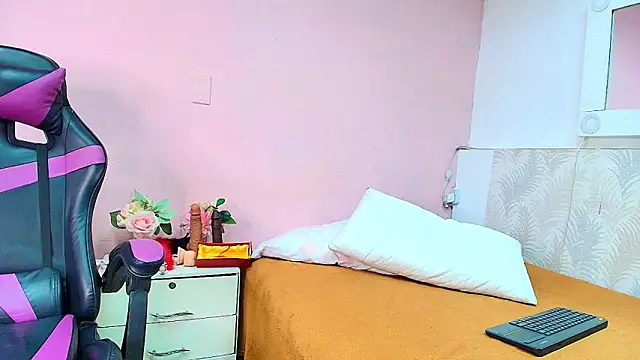 Zoe_Blake1