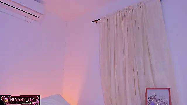 ninaht - Ninaht's free webcam - UK Sex Cams