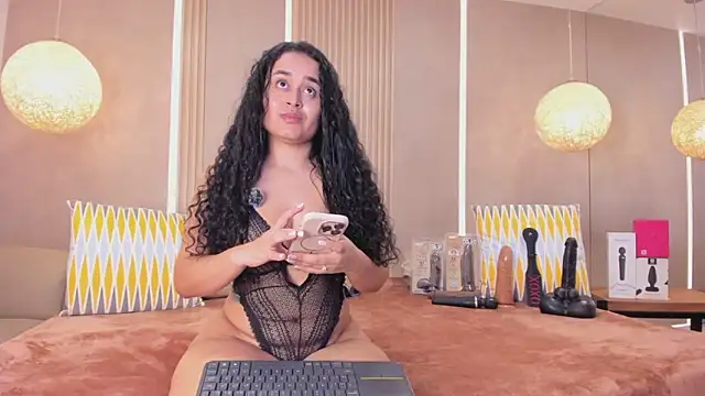 sabrina_shark_ webcam