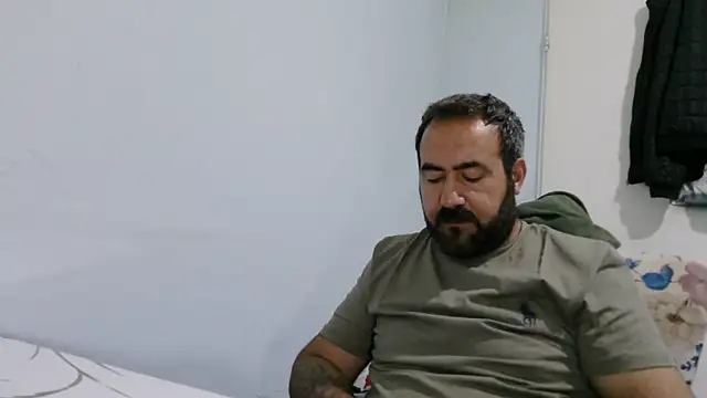 -dark-look- live sex cam