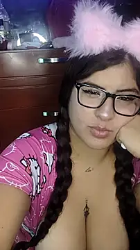 Modelo: kylievoosx