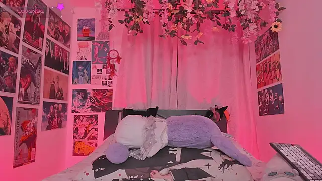 MissCurvyTop