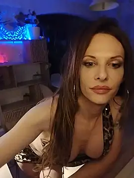 Luna_Kitanna live sex cam