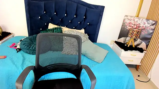 Inaya_Khalifa