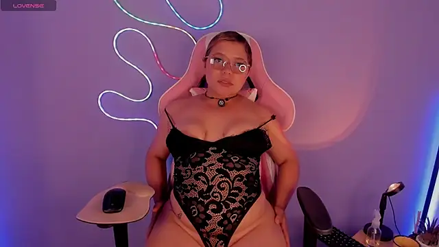 renatajones11 - RenataJones11's free webcam