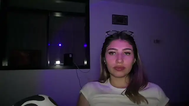 AliceTeenager___