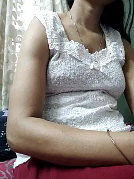 Preview of hot_bhabhi_girl