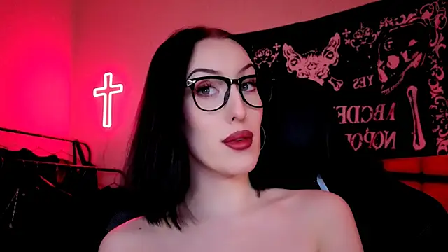 Miss_Alice__