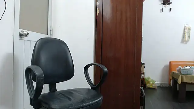 youngmin_09 - Youngmin_09's free webcam