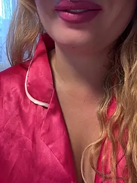 ythmlshshs - Ythmlshshs's free webcam