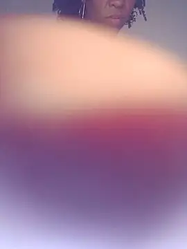 Luhma_hot