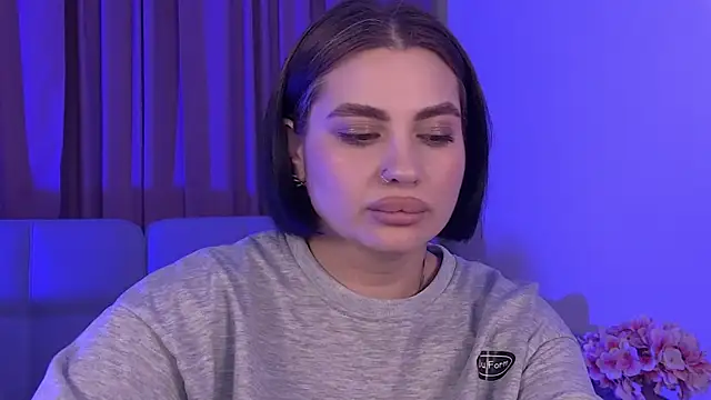 AdrianaToress webcam