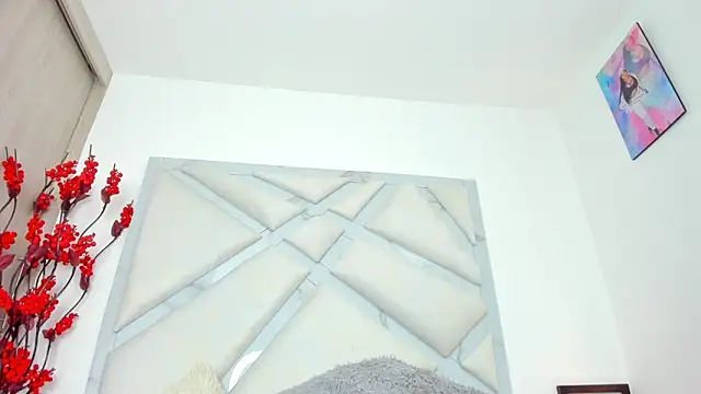 Chanel_boobs2