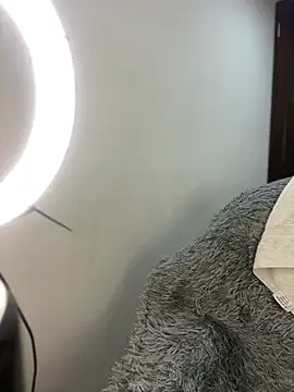 MiaJones21