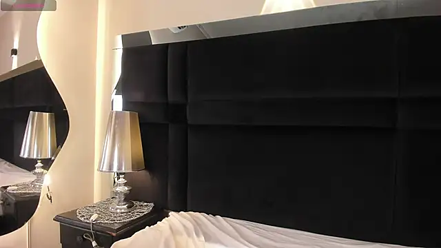carolinelee_ - CarolineLee_'s free webcam