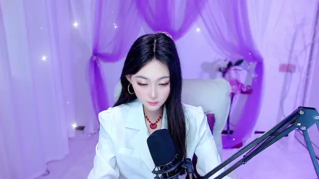 Tili_Lucky webcam