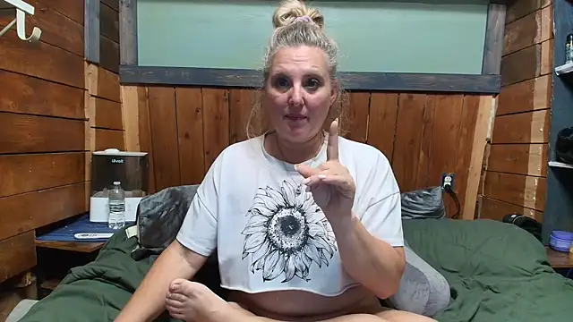 lisaxlovexxx - Lisaxlovexxx's free webcam - UK Sex Cams