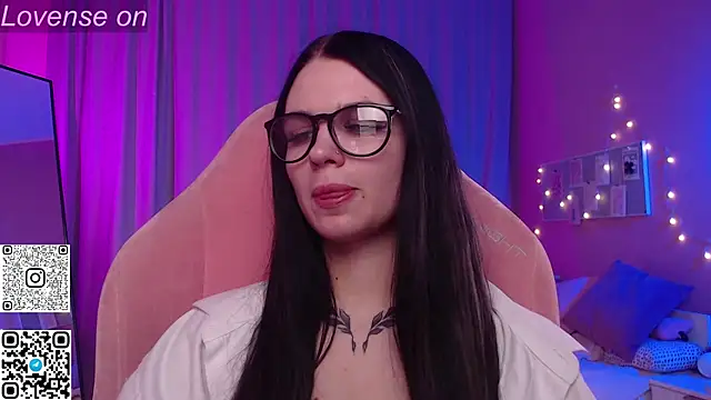 michela_fruet - Michela_Fruet's free webcam - UK Sex Cams