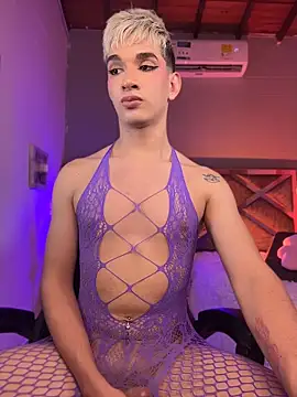 cherry_zayden_ - Cherry_zayden_'s free webcam - UK Sex Cams