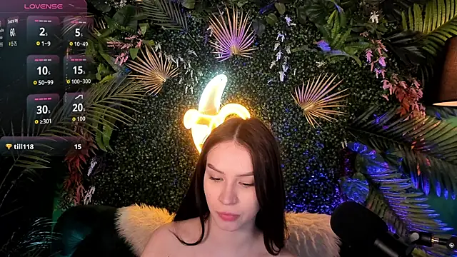 satiralux - SatiraLux's free webcam - UK Sex Cams