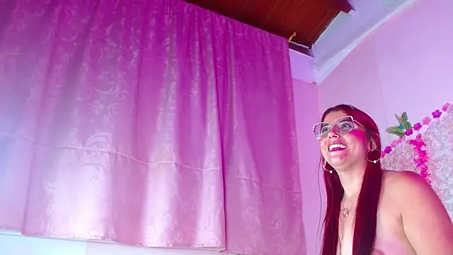 valeryblaze_ - ValeryBlaze_'s free webcam - UK Sex Cams