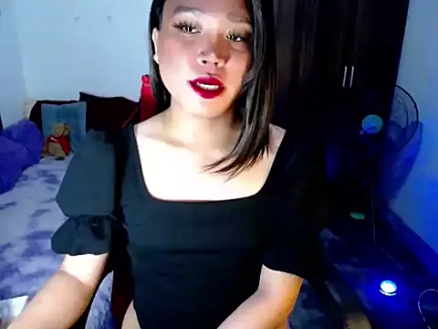 sofiathe1st - Sofiathe1st's free webcam - UK Sex Cams