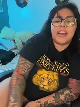 miacanela_xo