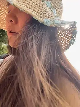 xiaochengzi505 (F milf) - 户外自慰