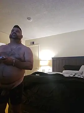Roddog18 live sex cam