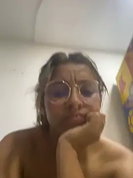 liahot69 - Liahot69's free webcam